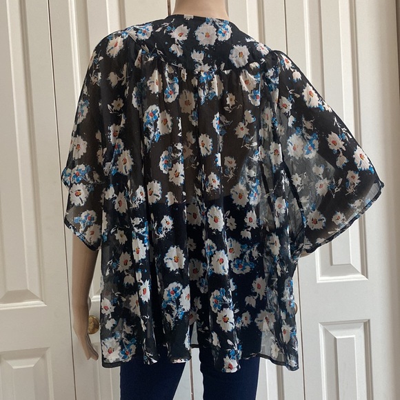 SO Womens XL Floral Sheer Cardigan. Open Front. Super cute: Batwing. Black with - Picture 5 of 10